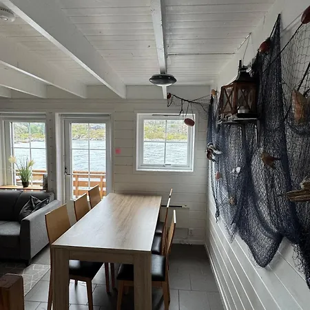 Apartment Cozy Oceanfront Escape