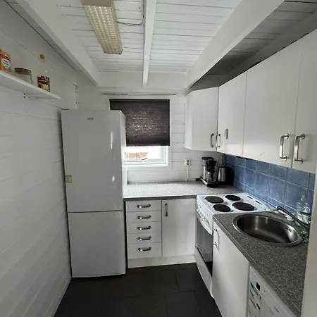 Cozy Oceanfront Escape *