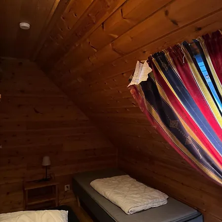 Cozy Oceanfront Escape Nautnes